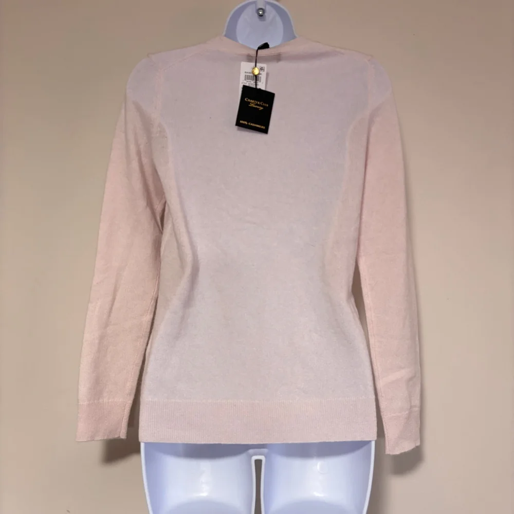 Charter Club 100% Cashmere Size XS V-Neck Sweater Light Pink NWT - Picture 6 of 7